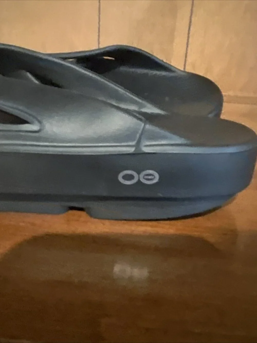 OOFOS Recovery Ora Sandals Flip Flops Original Unisex Mens 9 /Womens 11